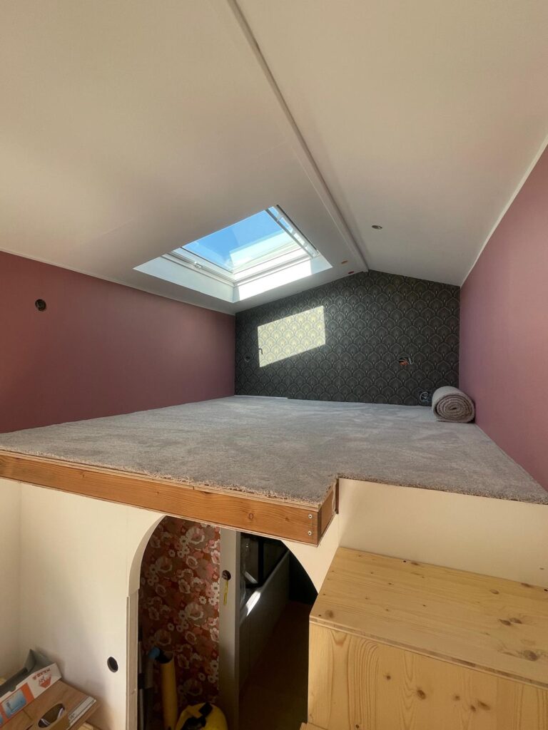 tiny house mezzanine rose